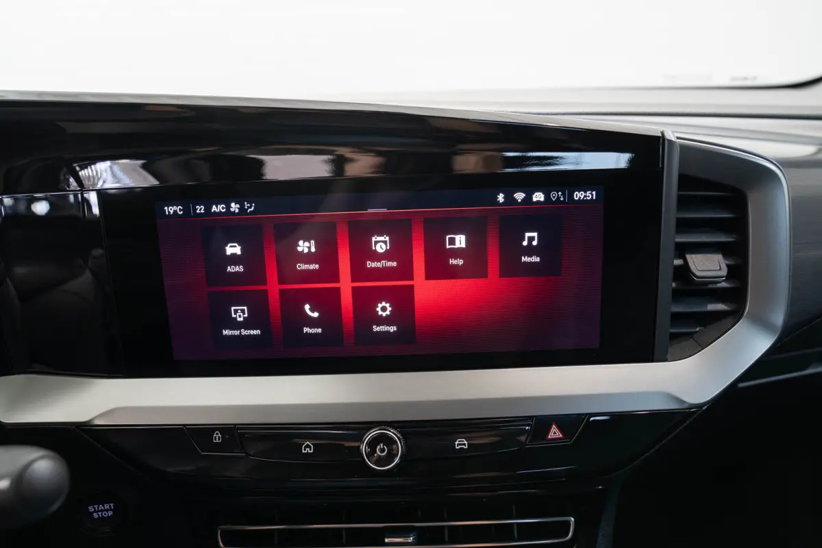 1.2 Turbo Hybrid GS | Tot 8 Jaar Garantie | Camera | Stoel & Stuurverwarming | Adaptive Cruise Controle | Navigatie | Apple Carplay & Android Auto |