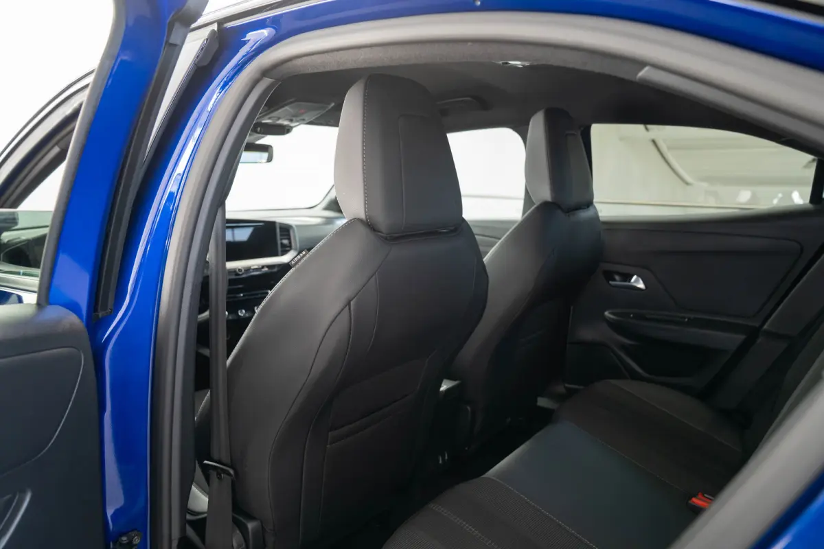 1.2 Turbo Hybrid GS | Tot 8 Jaar Garantie | Camera | Stoel & Stuurverwarming | Adaptive Cruise Controle | Navigatie | Apple Carplay & Android Auto |
