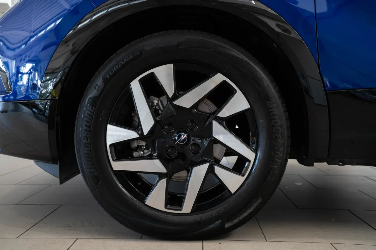 1.2 Turbo Hybrid GS | Tot 8 Jaar Garantie | Camera | Stoel & Stuurverwarming | Adaptive Cruise Controle | Navigatie | Apple Carplay & Android Auto |
