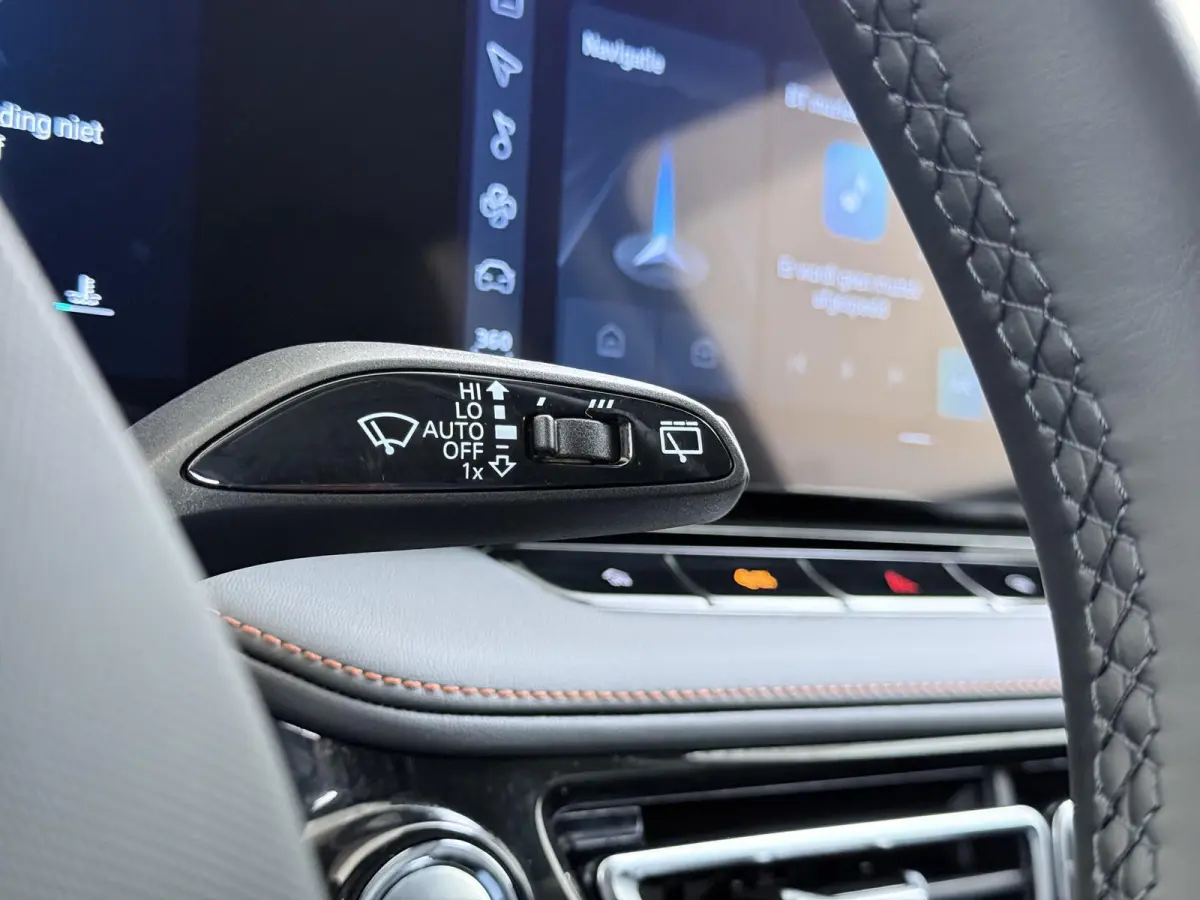1.5 Luxury VAN: € 39.900- VOOR: € 33.330,- UW HERFSTVOORDEEL: € 6.470| ,-PLUG-IN HYBRIDE | 272 PK | NIEUWE AUTO | >1.000 KM TOTAAL BEREIK | 1E REGISTRATIE 03-2026 | 360° CAMERA | ELEK