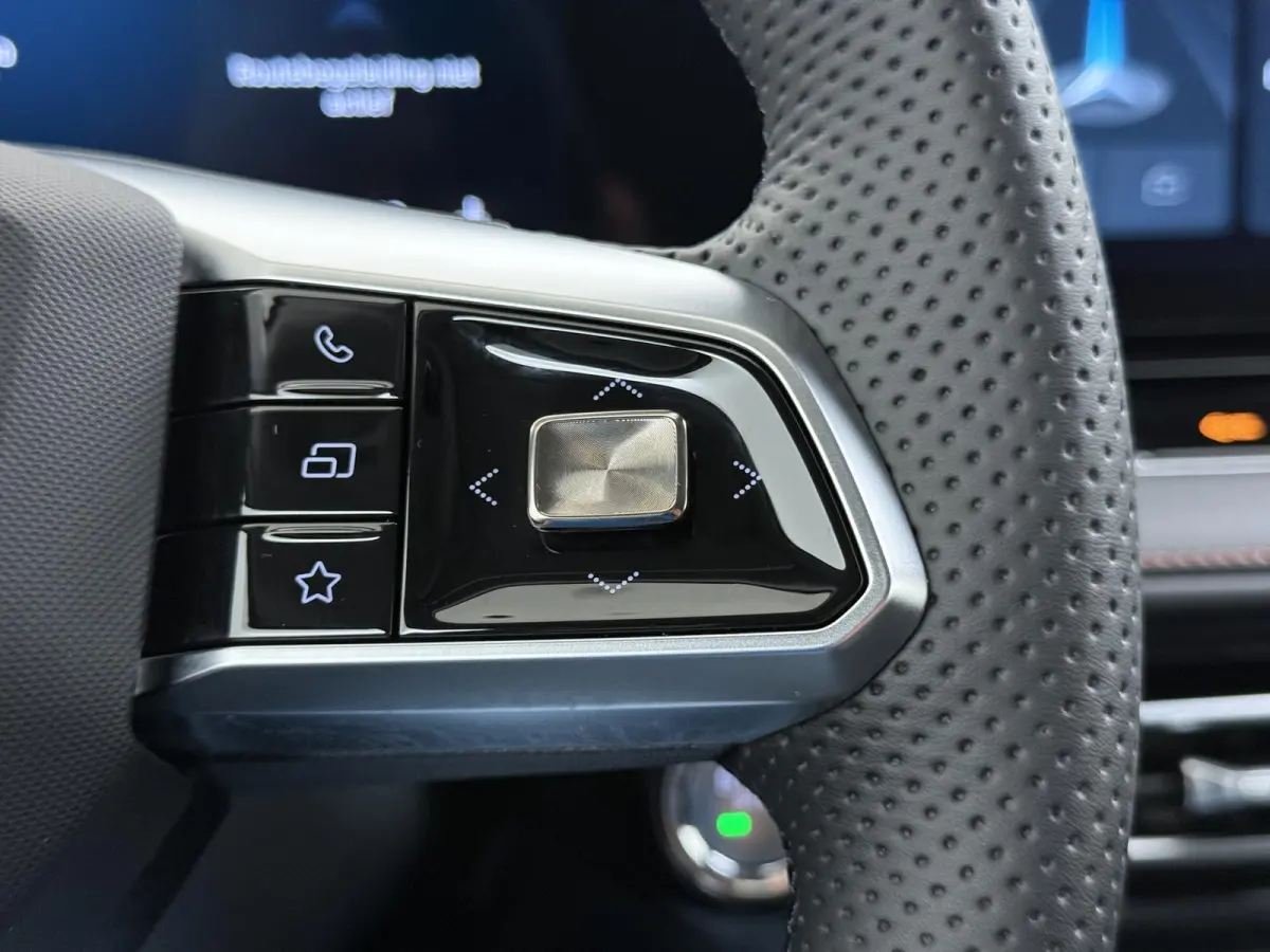 1.5 Luxury VAN: € 39.900- VOOR: € 33.330,- UW HERFSTVOORDEEL: € 6.470| ,-PLUG-IN HYBRIDE | 272 PK | NIEUWE AUTO | >1.000 KM TOTAAL BEREIK | 1E REGISTRATIE 03-2026 | 360° CAMERA | ELEK