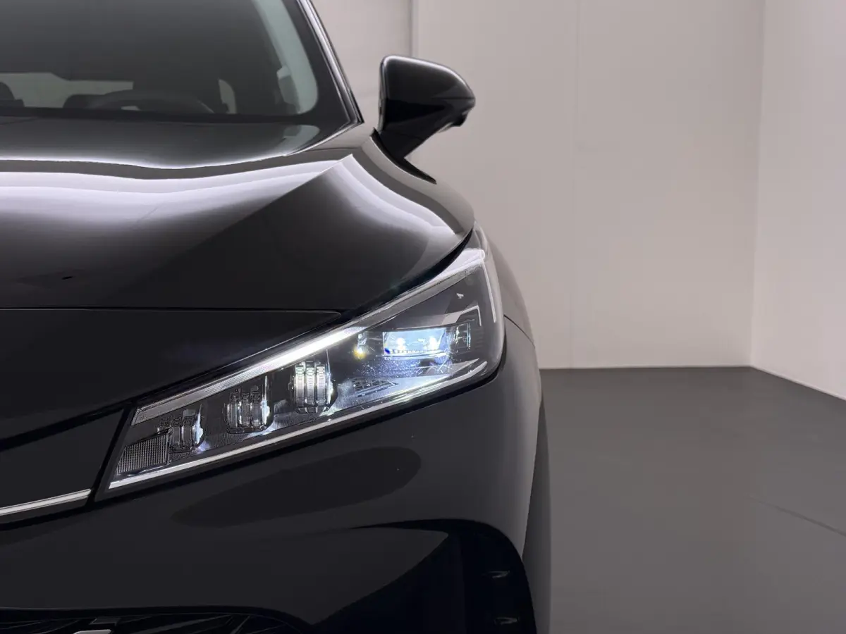 1.5 Luxury VAN: € 39.900- VOOR: € 33.330,- UW HERFSTVOORDEEL: € 6.470| ,-PLUG-IN HYBRIDE | 272 PK | NIEUWE AUTO | >1.000 KM TOTAAL BEREIK | 1E REGISTRATIE 03-2026 | 360° CAMERA | ELEK