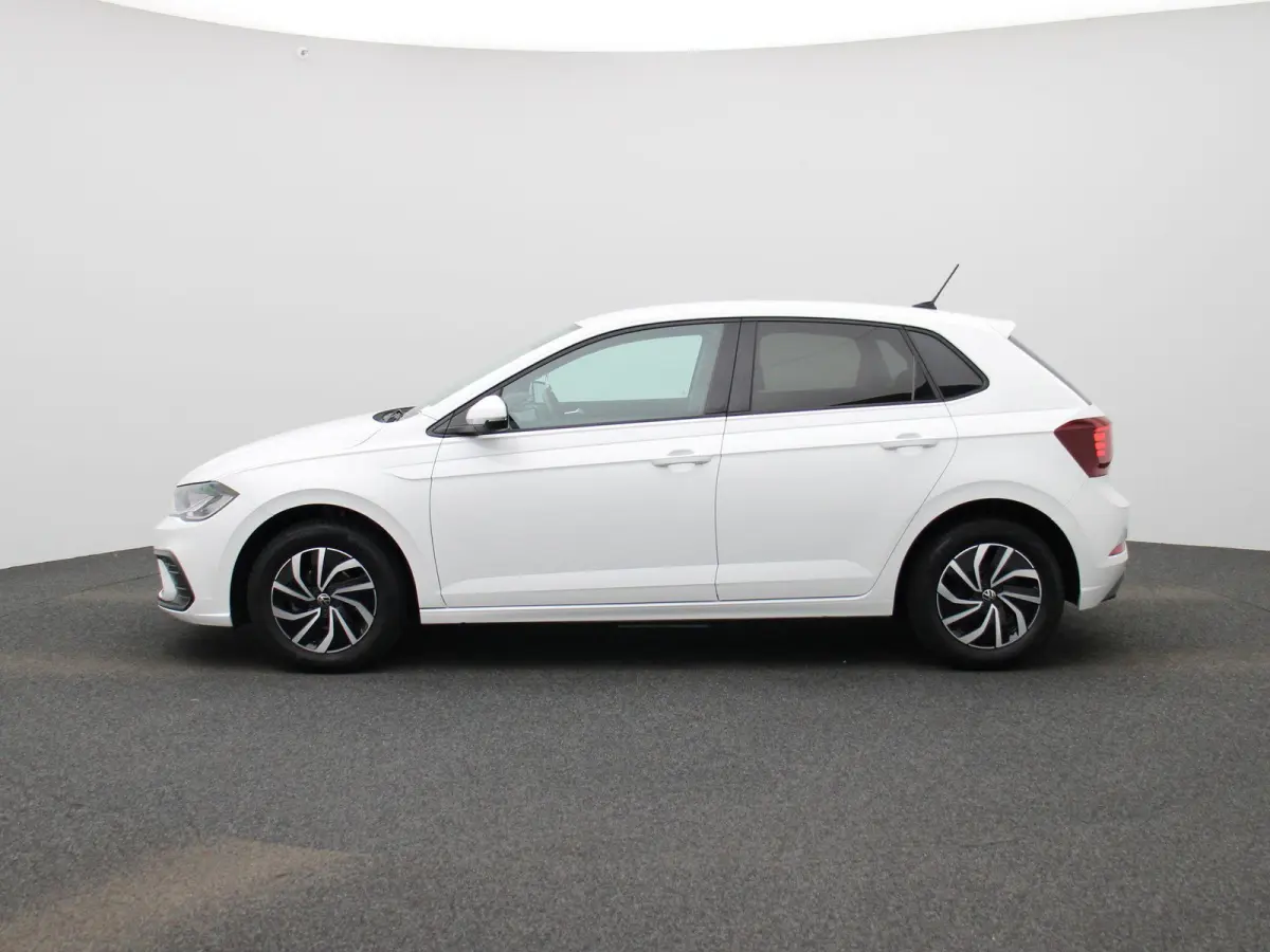1.0 TSI Life 95 pk| Origineel Nederlands | 1e Eigenaar | Navigatie | Achteruitrijcamera | Getint Glas | 15 Inch Velgen | Digitale Cockpit Pro
