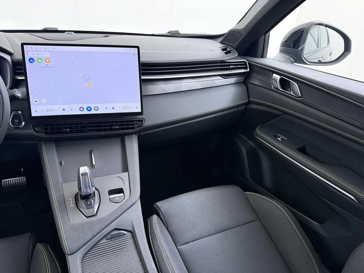 1.5 Core VAN: € 36.900- VOOR: € 33.330,- UW HERFSTVOORDEEL: € 3.570,-  | NIEUW MODEL! | FABRIEKSGARANTIE T/M 2030! | CAMERA| STOELVERWARMING| APPLE CARPLAY| ADAPTIVE CRUISE CONTROL|