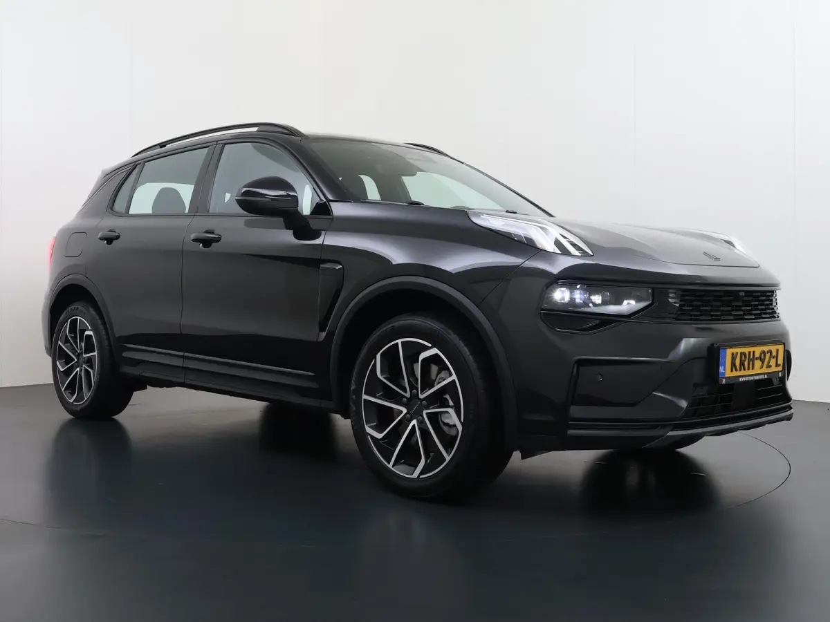 1.5 Core VAN: € 36.900- VOOR: € 33.330,- UW HERFSTVOORDEEL: € 3.570,-  | NIEUW MODEL! | FABRIEKSGARANTIE T/M 2030! | CAMERA| STOELVERWARMING| APPLE CARPLAY| ADAPTIVE CRUISE CONTROL|