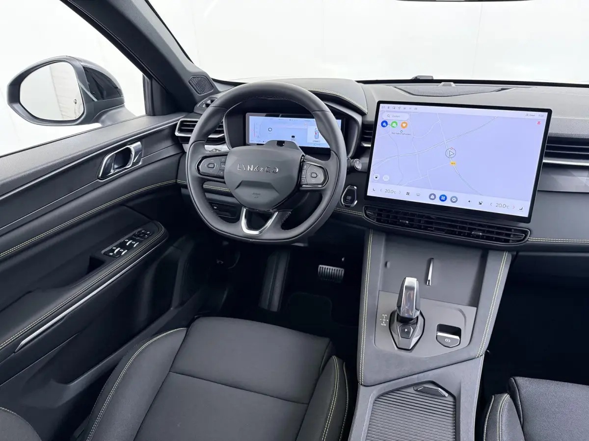 1.5 Core VAN: € 36.900- VOOR: € 33.330,- UW HERFSTVOORDEEL: € 3.570,-  | NIEUW MODEL! | FABRIEKSGARANTIE T/M 2030! | CAMERA| STOELVERWARMING| APPLE CARPLAY| ADAPTIVE CRUISE CONTROL|