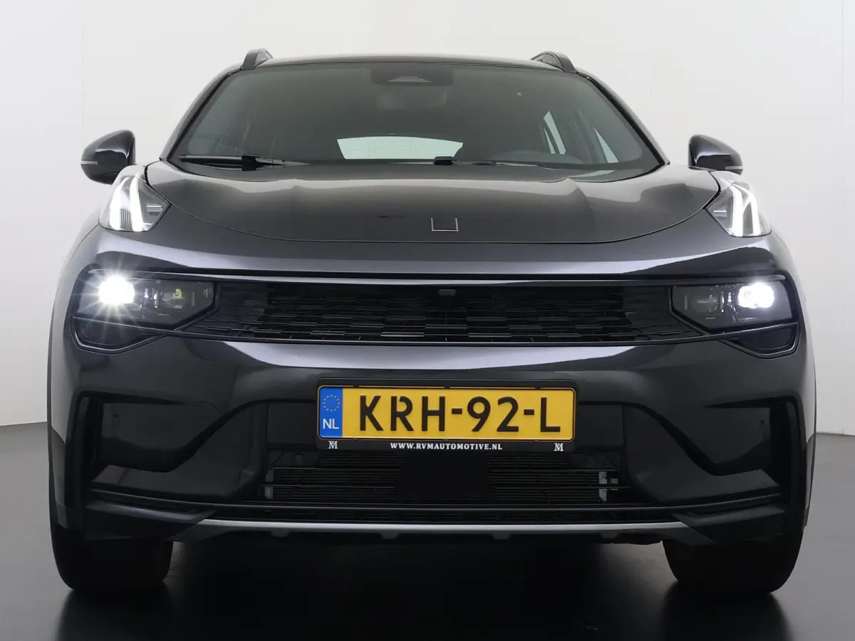 1.5 Core VAN: € 36.900- VOOR: € 33.330,- UW HERFSTVOORDEEL: € 3.570,-  | NIEUW MODEL! | FABRIEKSGARANTIE T/M 2030! | CAMERA| STOELVERWARMING| APPLE CARPLAY| ADAPTIVE CRUISE CONTROL|
