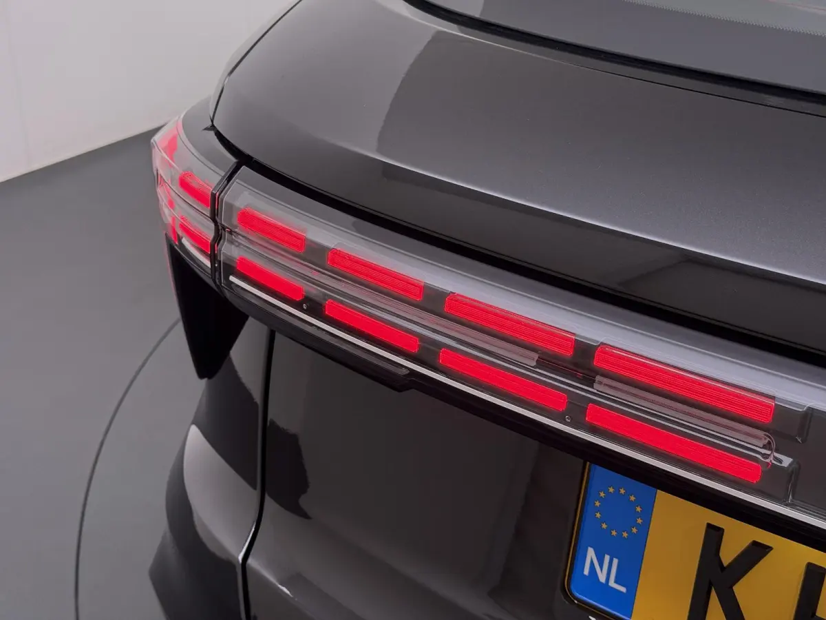 1.5 Core VAN: € 36.900- VOOR: € 33.330,- UW HERFSTVOORDEEL: € 3.570,-  | NIEUW MODEL! | FABRIEKSGARANTIE T/M 2030! | CAMERA| STOELVERWARMING| APPLE CARPLAY| ADAPTIVE CRUISE CONTROL|
