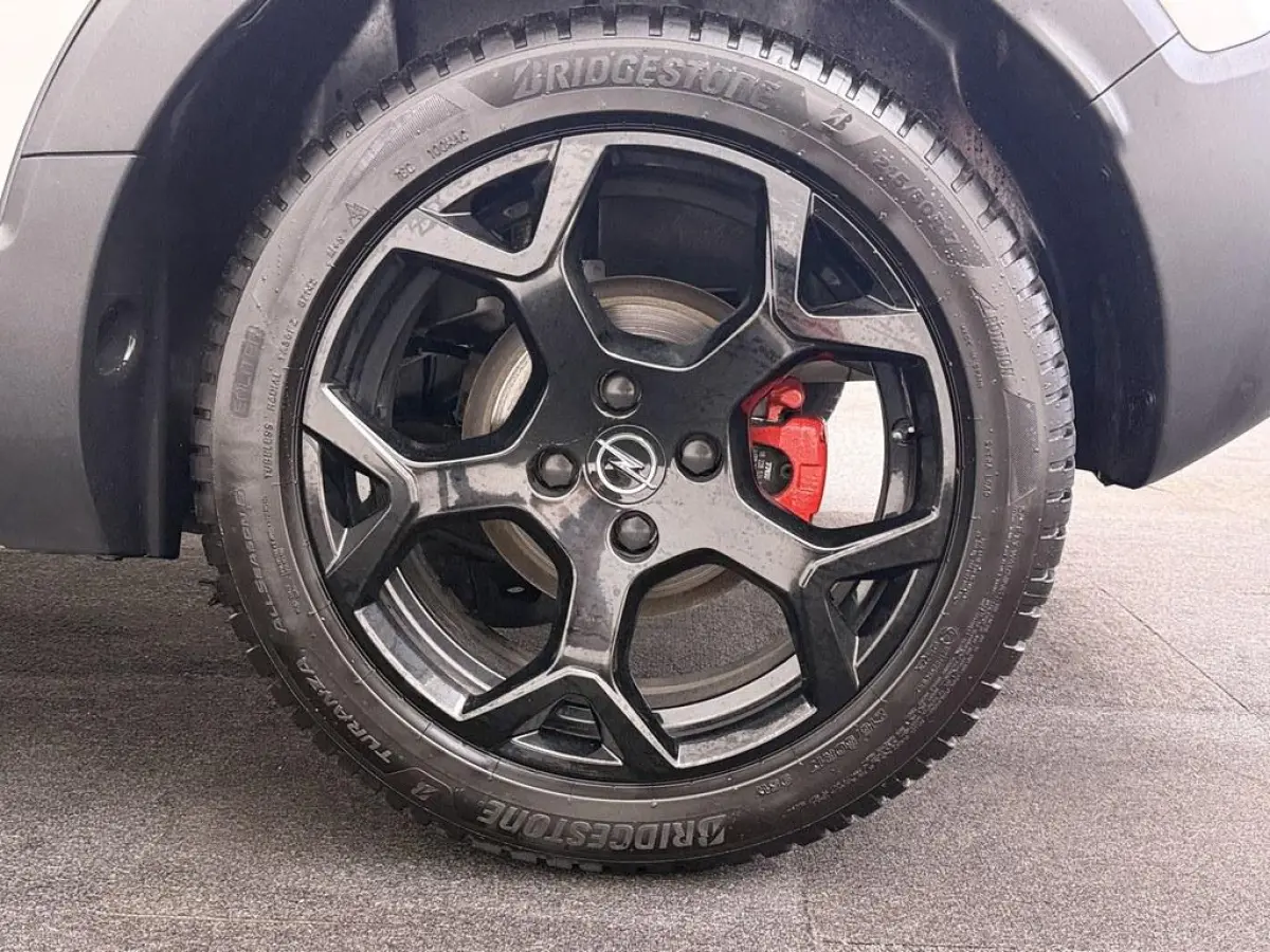 1.2T 130pk Ultimate Automaat Pano/Camera/LED /Alcantara/HeadUp Display/LM Velgen/AGR/Winterpakket