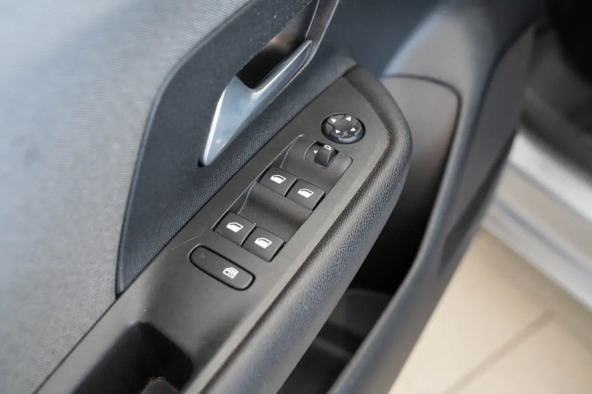 1.2 Edition | Navigatie | Apple Carplay & Android Auto | Lichtmetalen velgen | Airco | Cruise Controle |