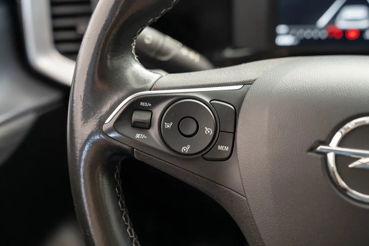 1.2 Edition | Navigatie | Apple Carplay & Android Auto | Lichtmetalen velgen | Airco | Cruise Controle |