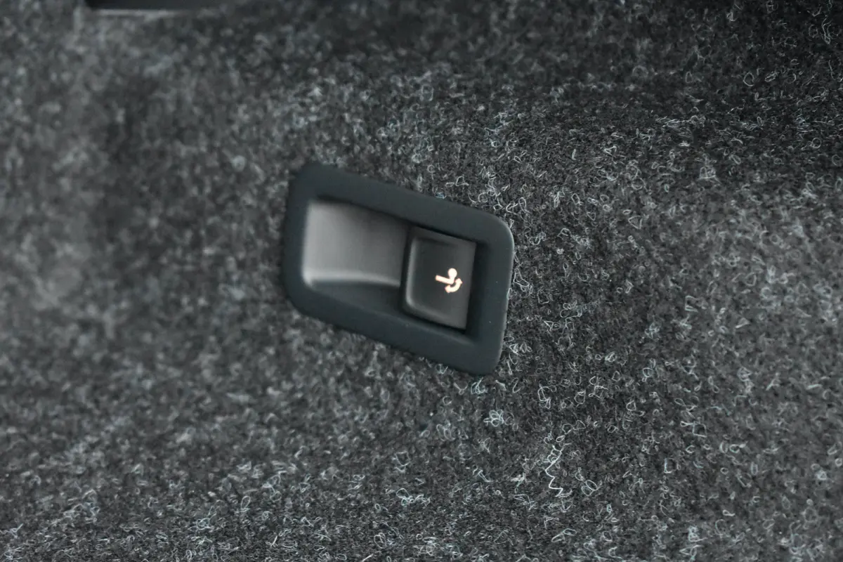 Sportline | Chrome interieur accenten | Driving mode select | LED interieurverlichting inclusief sfeerverlichting