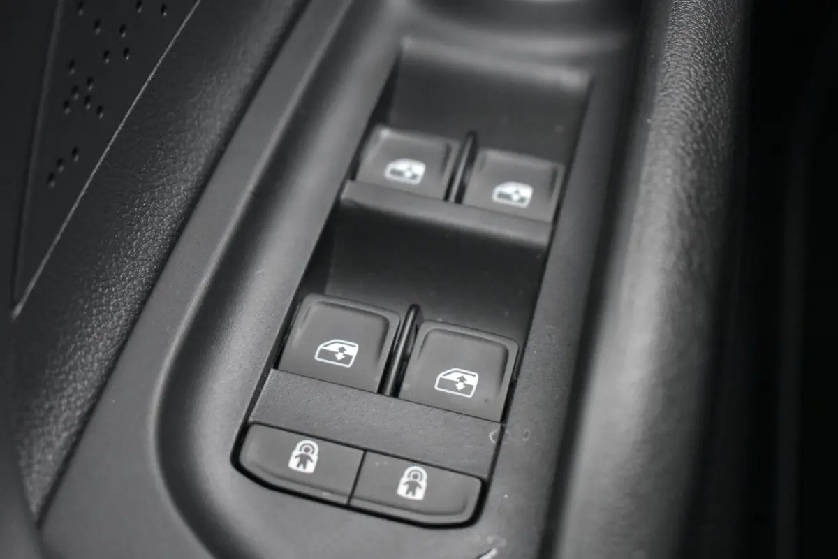 Sportline | Chrome interieur accenten | Driving mode select | LED interieurverlichting inclusief sfeerverlichting
