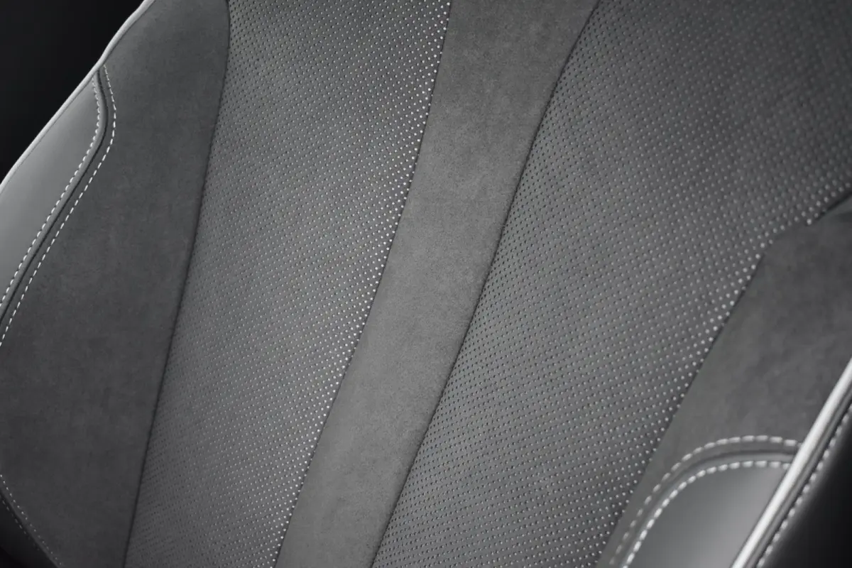 Sportline | Chrome interieur accenten | Driving mode select | LED interieurverlichting inclusief sfeerverlichting