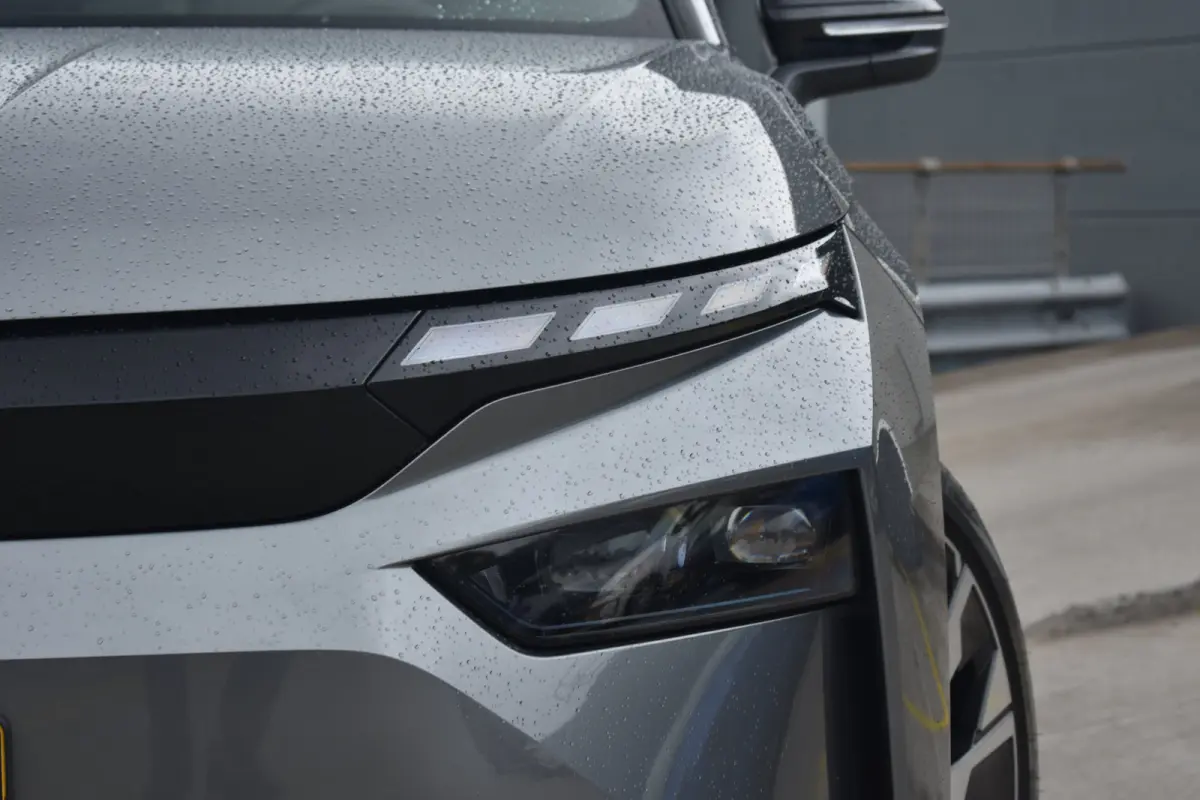 Sportline | Chrome interieur accenten | Driving mode select | LED interieurverlichting inclusief sfeerverlichting