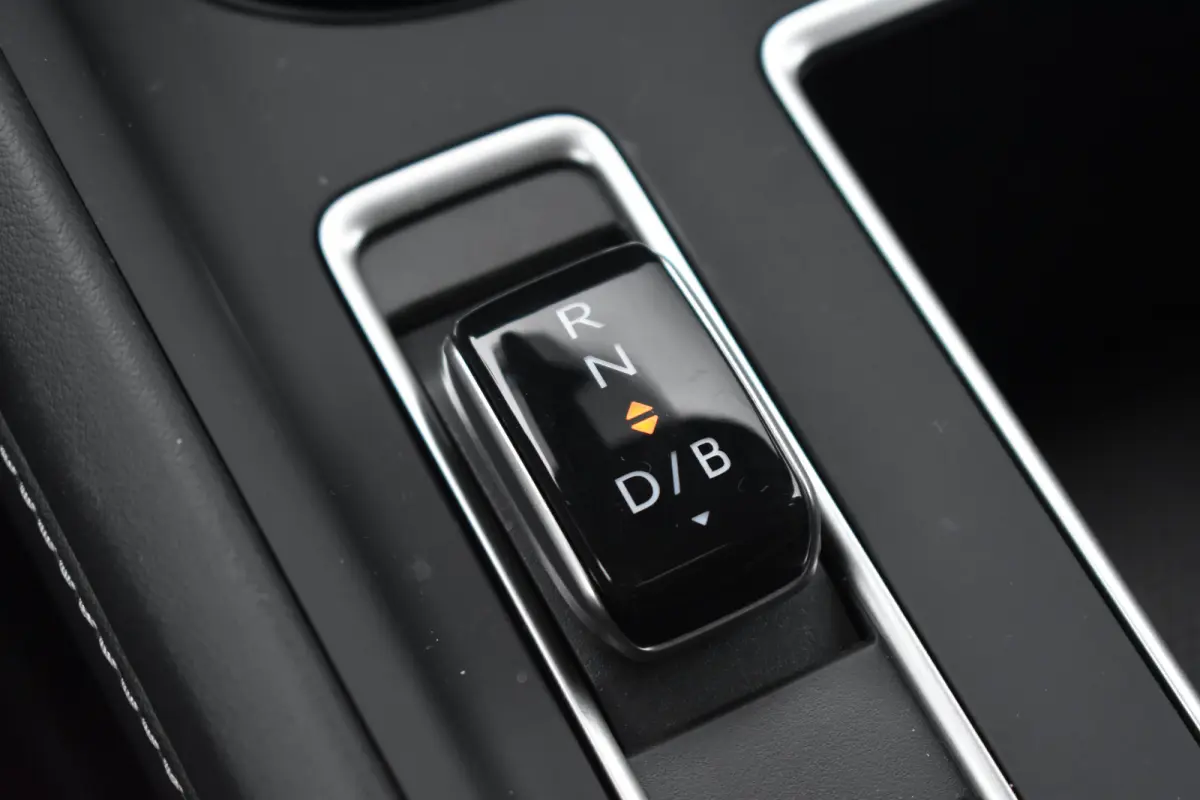 Sportline | Chrome interieur accenten | Driving mode select | LED interieurverlichting inclusief sfeerverlichting