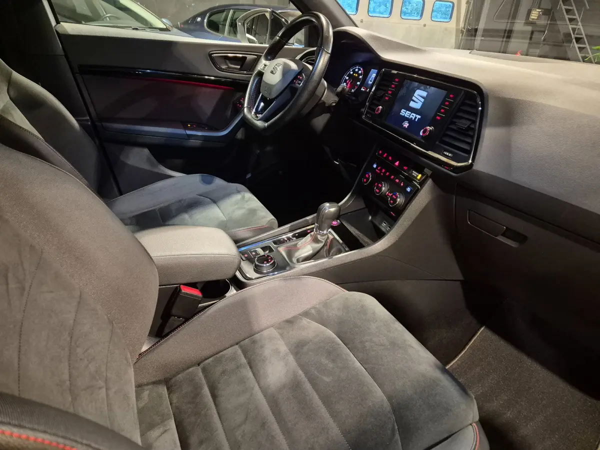 1.5 TSI FR Business Intense - AUT - Panoramadak - Adapt Cruise - Lane Ass - Beats Audio - Elektr trekhaak