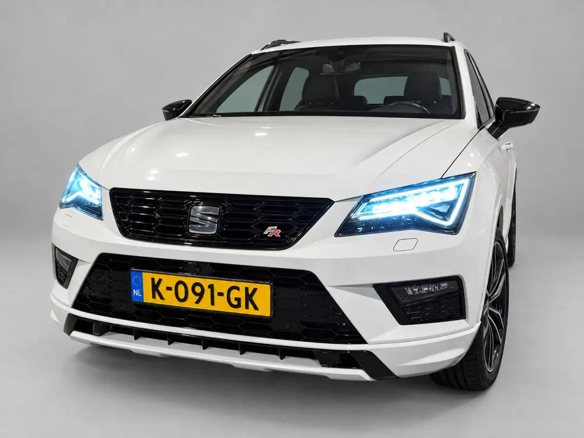 1.5 TSI FR Business Intense - AUT - Panoramadak - Adapt Cruise - Lane Ass - Beats Audio - Elektr trekhaak