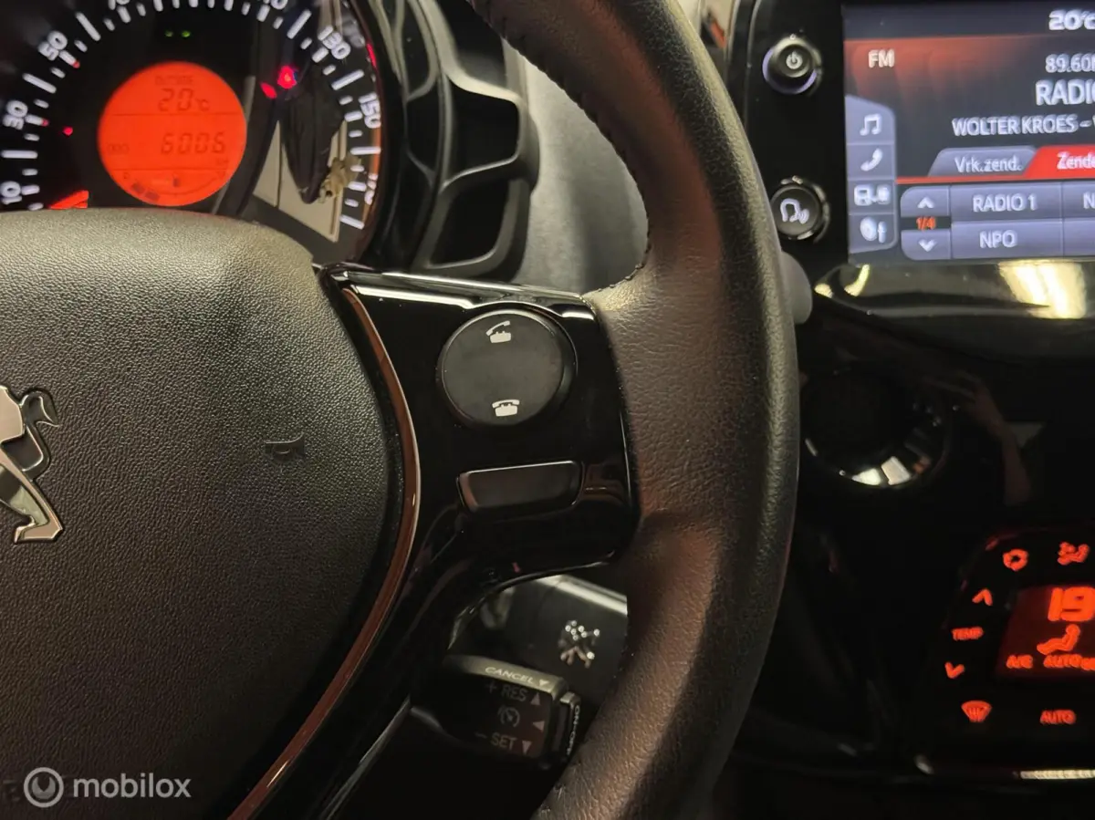1.0 Allure Clima|LED|Carplay|NL-Auto!