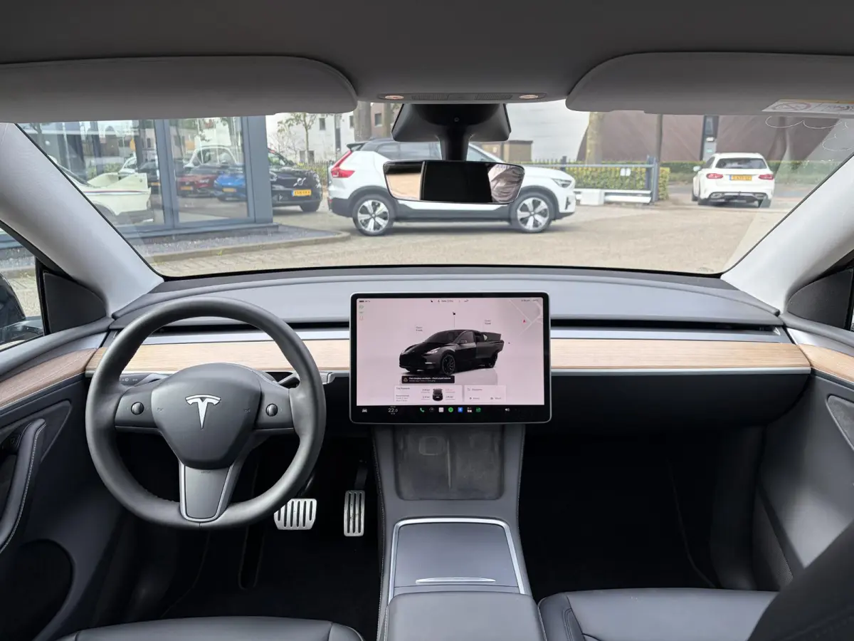 Performance AWD 75 kWh VAN 41.900:,- VOOR:39.877,- UW HERFSTVOORDEEL: 2.023,- | SOH 92% RIJKLAAR GELEVERD | TESLA FABRIEKSGARANTIE TOT 5-2027 OF 80.000 | TESLA GARANTIE ACCU + AANDRIJFLIJN T