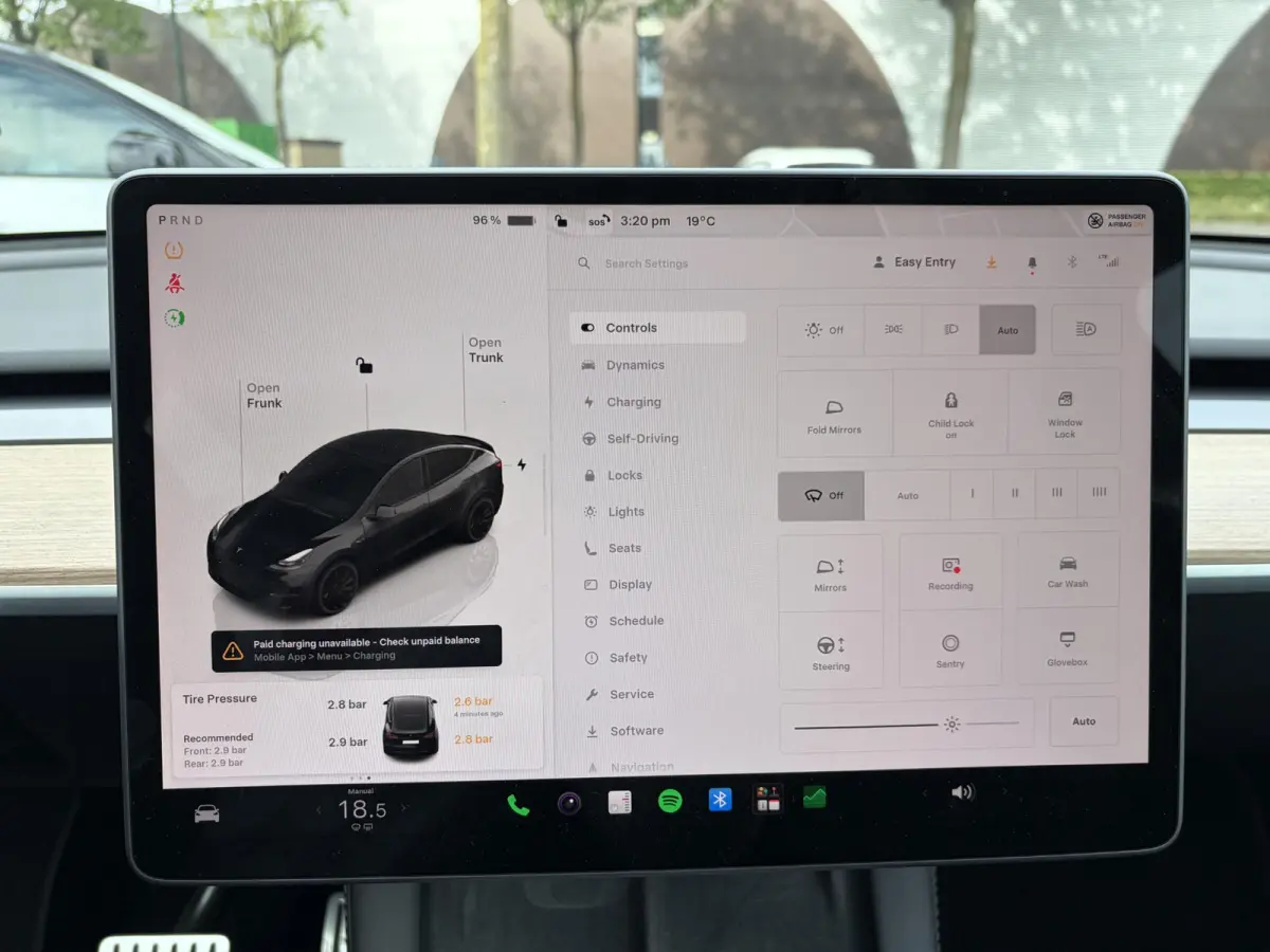 Performance AWD 75 kWh VAN 41.900:,- VOOR:39.877,- UW HERFSTVOORDEEL: 2.023,- | SOH 92% RIJKLAAR GELEVERD | TESLA FABRIEKSGARANTIE TOT 5-2027 OF 80.000 | TESLA GARANTIE ACCU + AANDRIJFLIJN T