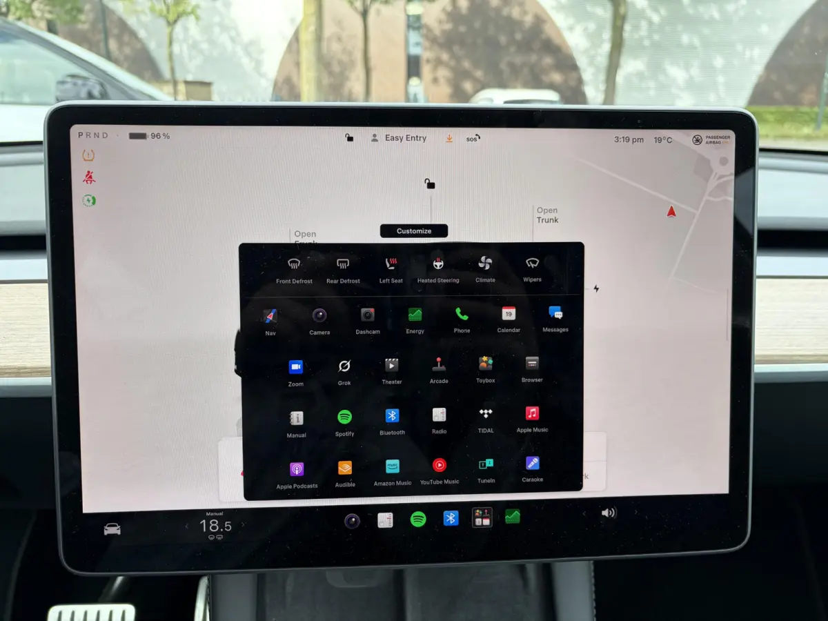 Performance AWD 75 kWh VAN 41.900:,- VOOR:39.877,- UW HERFSTVOORDEEL: 2.023,- | SOH 92% RIJKLAAR GELEVERD | TESLA FABRIEKSGARANTIE TOT 5-2027 OF 80.000 | TESLA GARANTIE ACCU + AANDRIJFLIJN T