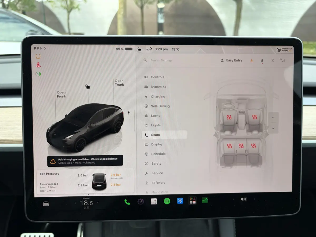 Performance AWD 75 kWh VAN 41.900:,- VOOR:39.877,- UW HERFSTVOORDEEL: 2.023,- | SOH 92% RIJKLAAR GELEVERD | TESLA FABRIEKSGARANTIE TOT 5-2027 OF 80.000 | TESLA GARANTIE ACCU + AANDRIJFLIJN T