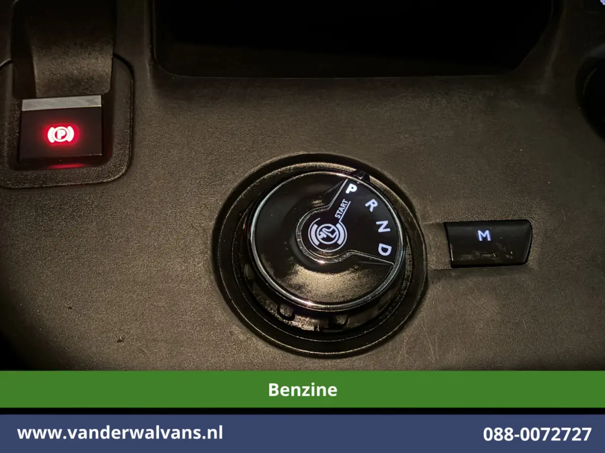 1.2 PureTech 130pk Automaat Benzine L1H1 Euro6 Airco | 3-Zits | Navigatie | Camera | Apple Carplay Cruisecontrol, Android Auto, Parkeersensoren, Bijrijdersbank