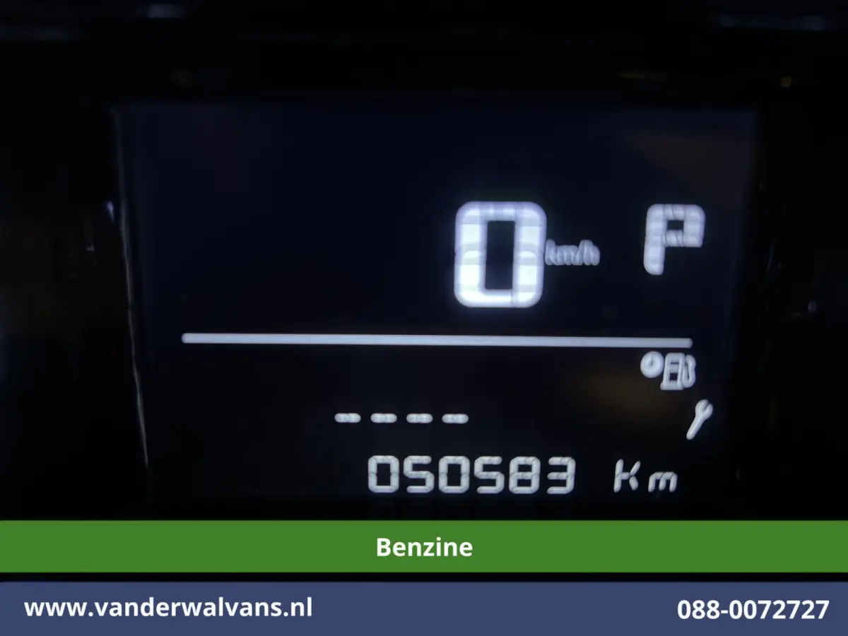 1.2 PureTech 130pk Automaat Benzine L1H1 Euro6 Airco | 3-Zits | Navigatie | Camera | Apple Carplay Cruisecontrol, Android Auto, Parkeersensoren, Bijrijdersbank