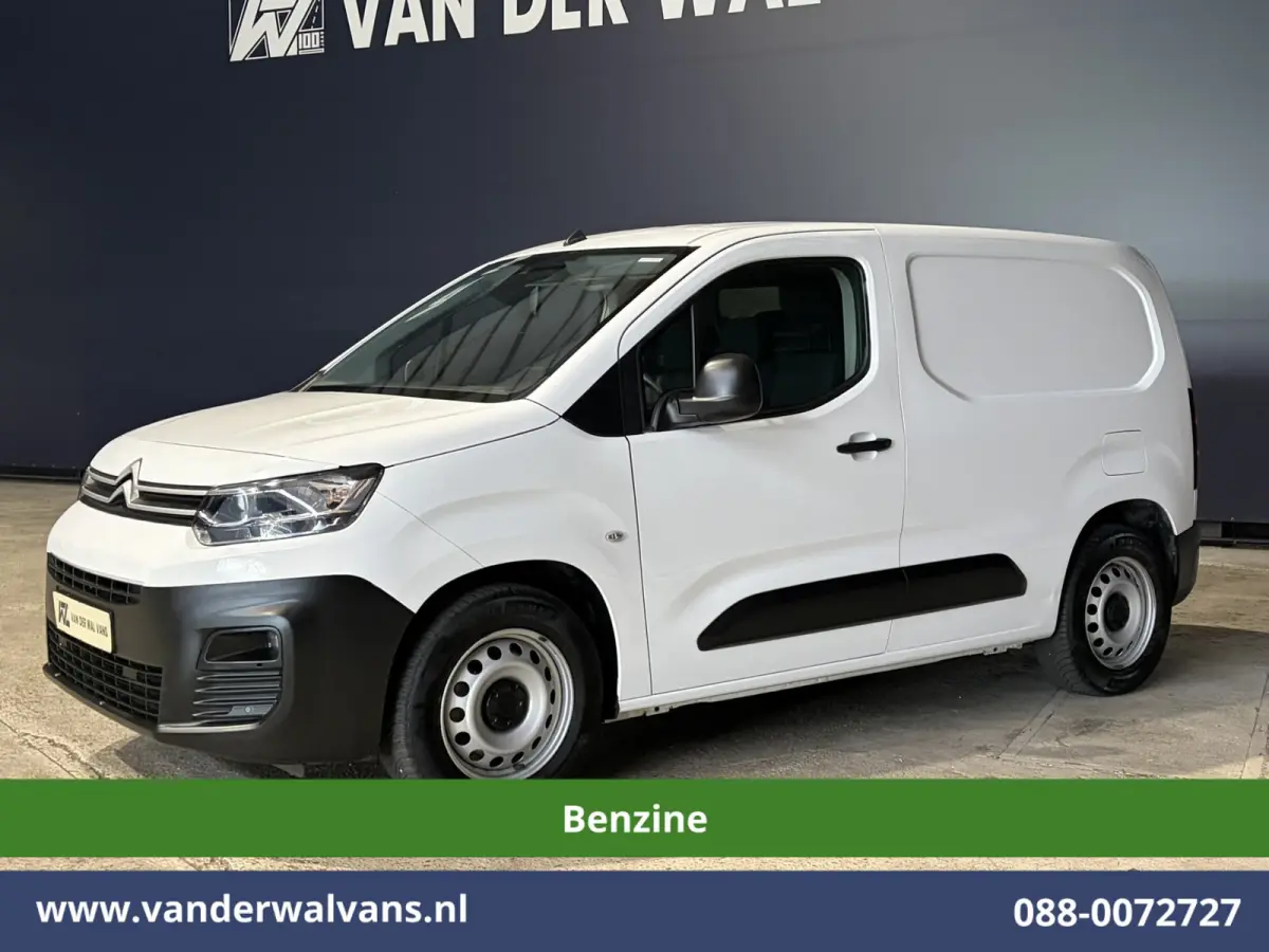 1.2 PureTech 130pk Automaat Benzine L1H1 Euro6 Airco | 3-Zits | Navigatie | Camera | Apple Carplay Cruisecontrol, Android Auto, Parkeersensoren, Bijrijdersbank