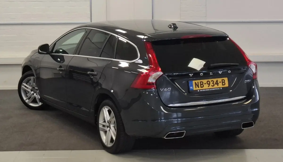 2.4 D5 Twin Engine Lease Edition 2e Eigenaar Navi Mooi!