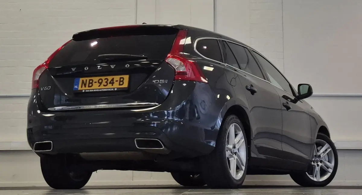 2.4 D5 Twin Engine Lease Edition 2e Eigenaar Navi Mooi!