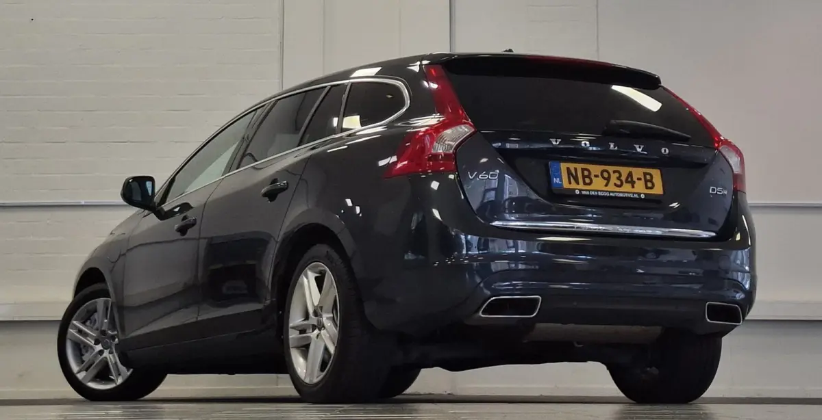 2.4 D5 Twin Engine Lease Edition 2e Eigenaar Navi Mooi!