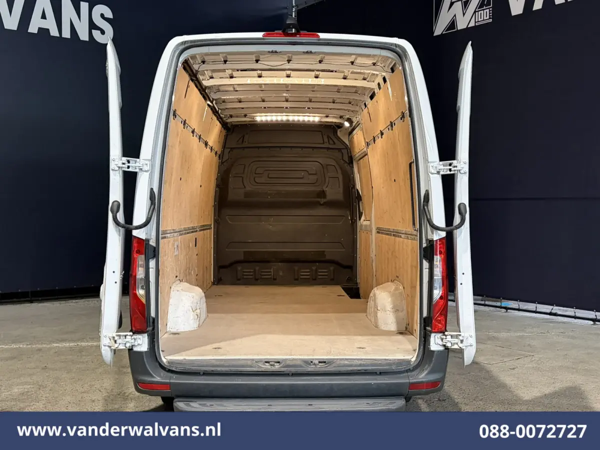 315 CDI 150pk Nieuw Model L3H2 Euro6 Airco | Camera | Cruisecontrol | XL MBUX | 270 Graden Achterdeuren, Bijrijdersbank