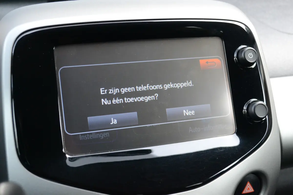 1.0 e-VTi Active | Camera | Carplay/Android Auto | Airco | 1e eigenaar!