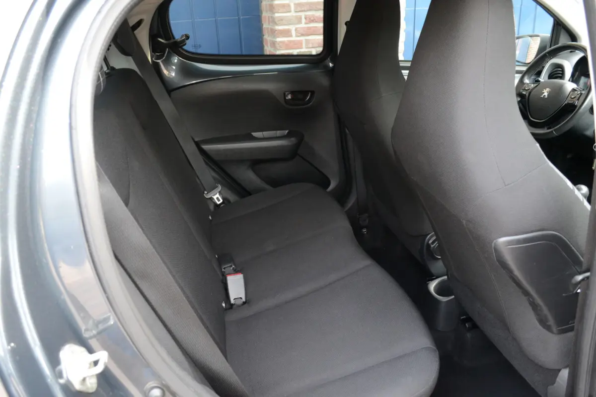 1.0 e-VTi Active | Camera | Carplay/Android Auto | Airco | 1e eigenaar!