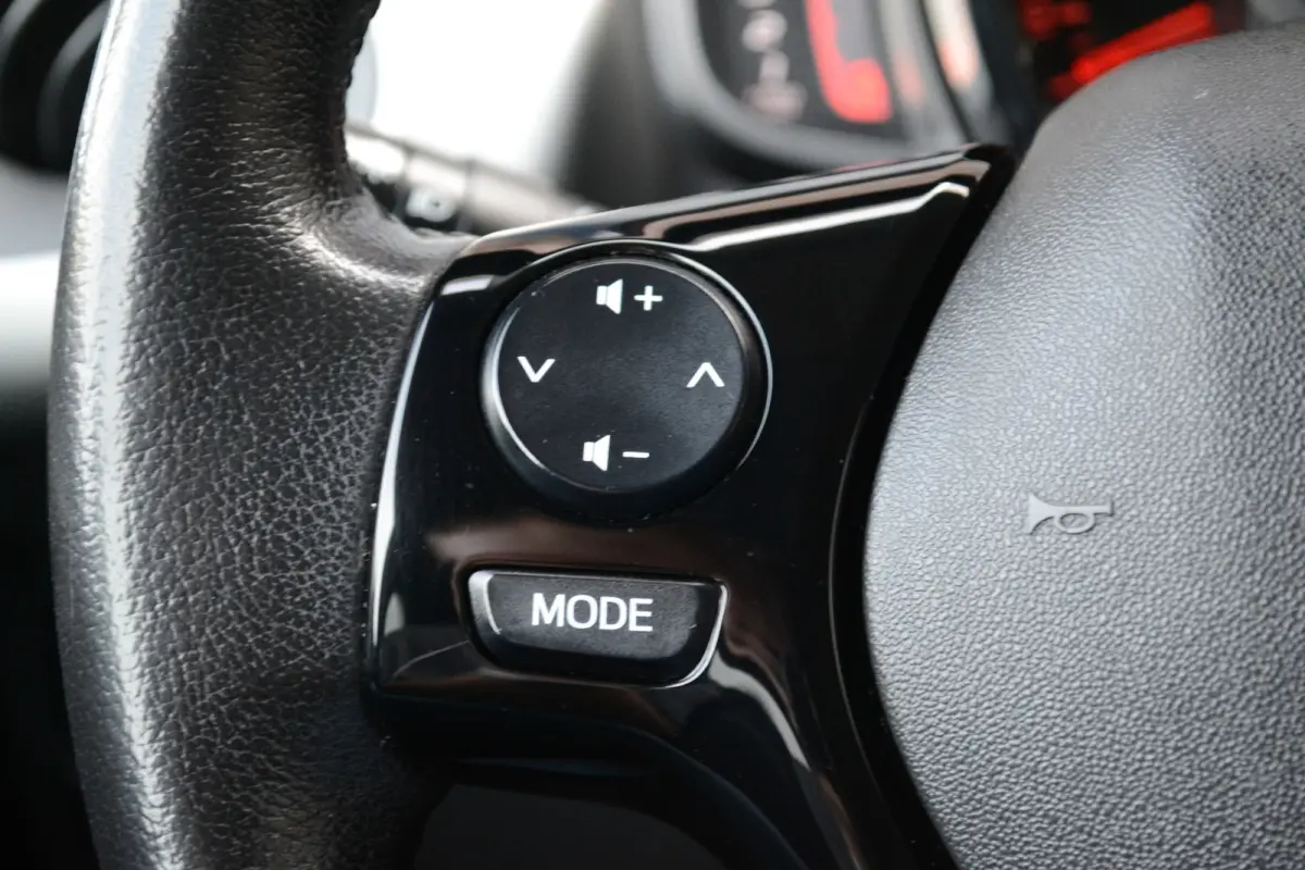 1.0 e-VTi Active | Camera | Carplay/Android Auto | Airco | 1e eigenaar!