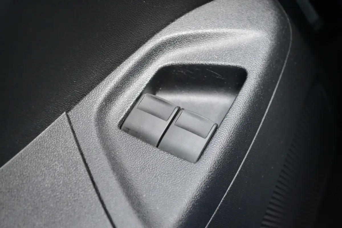 1.0 e-VTi Active | Camera | Carplay/Android Auto | Airco | 1e eigenaar!