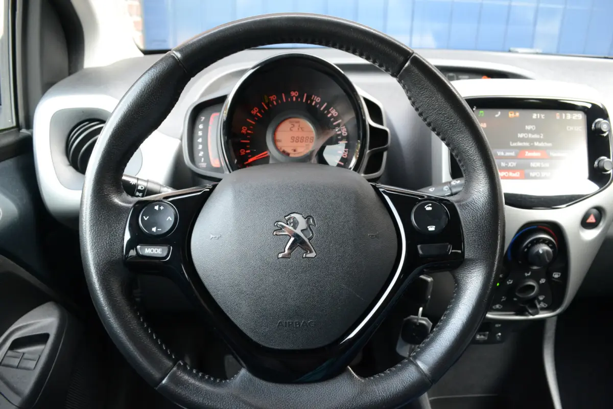 1.0 e-VTi Active | Camera | Carplay/Android Auto | Airco | 1e eigenaar!