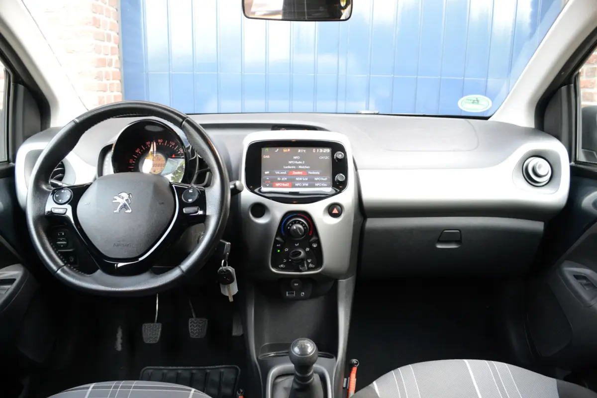 1.0 e-VTi Active | Camera | Carplay/Android Auto | Airco | 1e eigenaar!