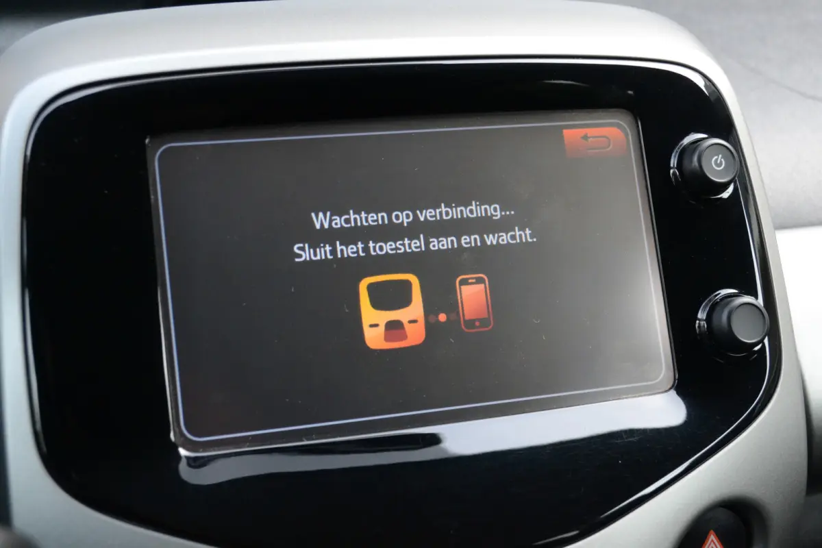 1.0 e-VTi Active | Camera | Carplay/Android Auto | Airco | 1e eigenaar!