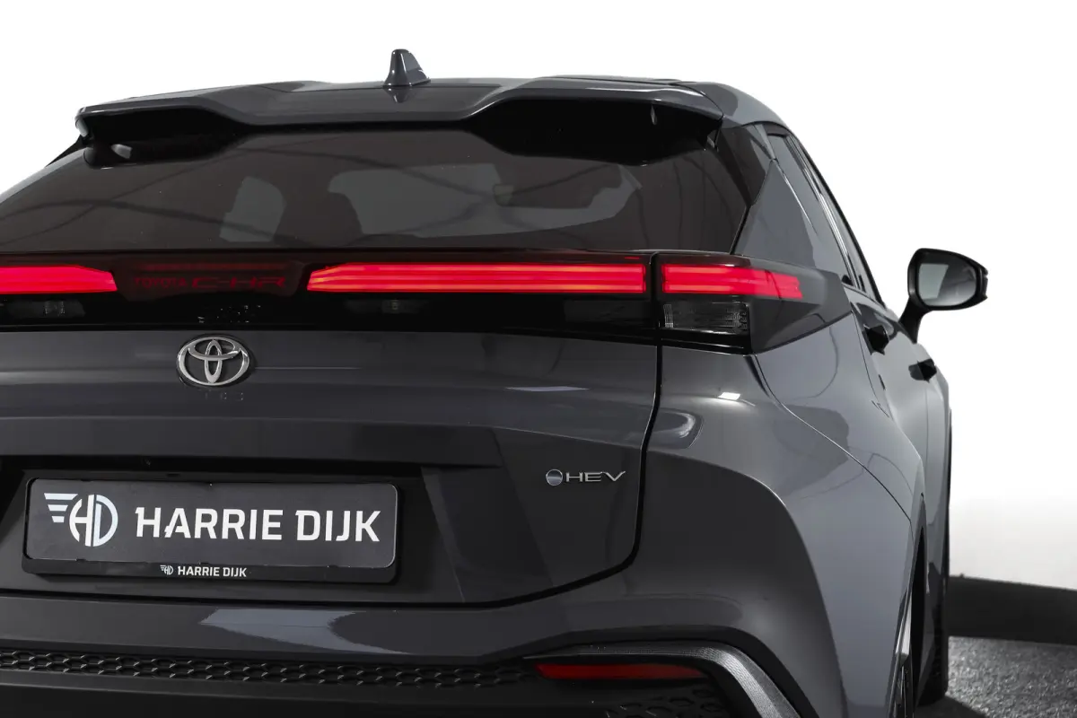 1.8 Hybrid 140 Dynamic | Dig. Cockpit | Adapt. Cruise | Winterpakket | PDC | Camera | NAV + App. Connect | ECC | DAB | LM 18" | 2989