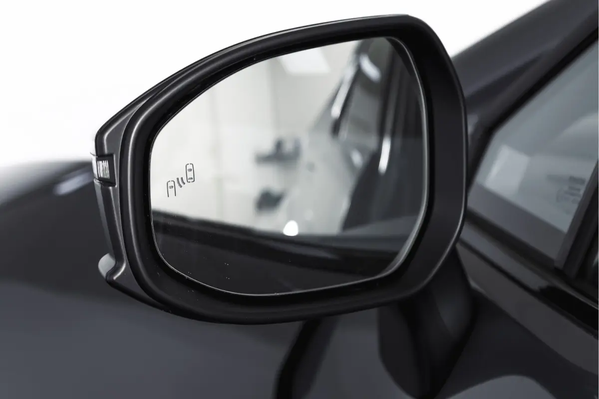 1.8 Hybrid 140 Dynamic | Dig. Cockpit | Adapt. Cruise | Winterpakket | PDC | Camera | NAV + App. Connect | ECC | DAB | LM 18" | 2989