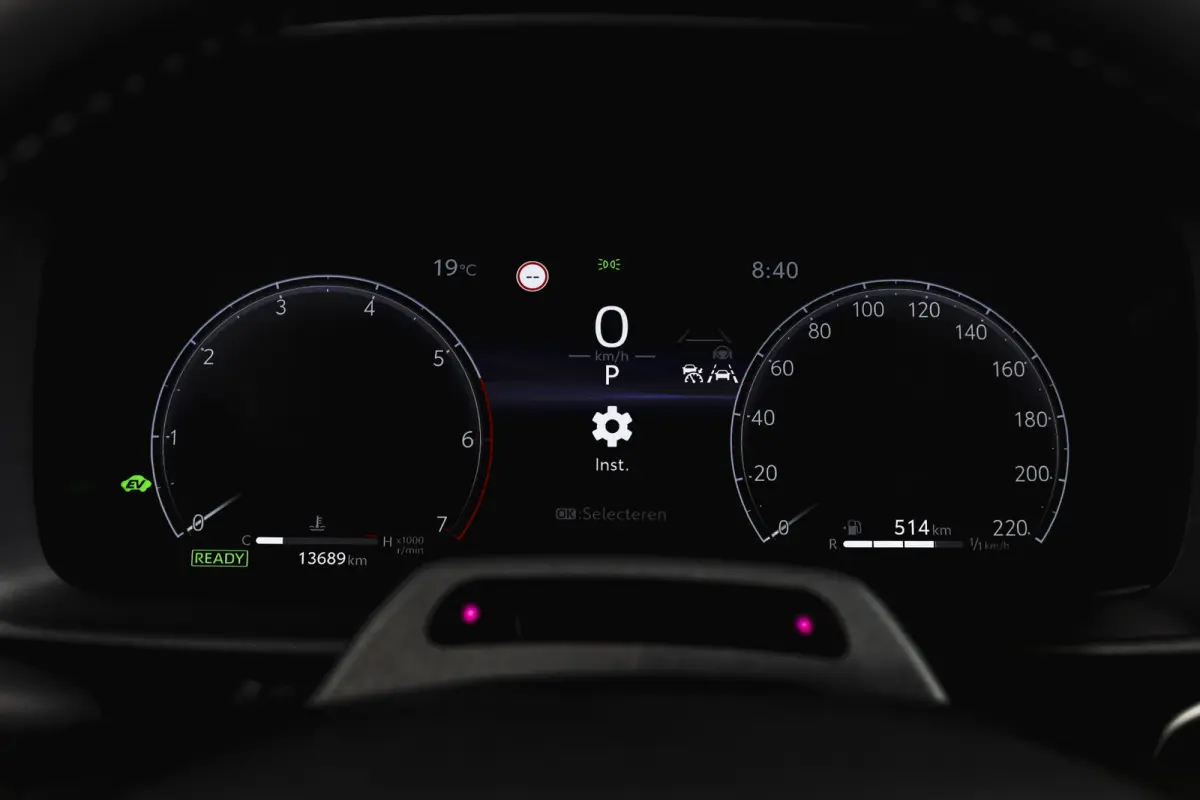 1.8 Hybrid 140 Dynamic | Dig. Cockpit | Adapt. Cruise | Winterpakket | PDC | Camera | NAV + App. Connect | ECC | DAB | LM 18" | 2989
