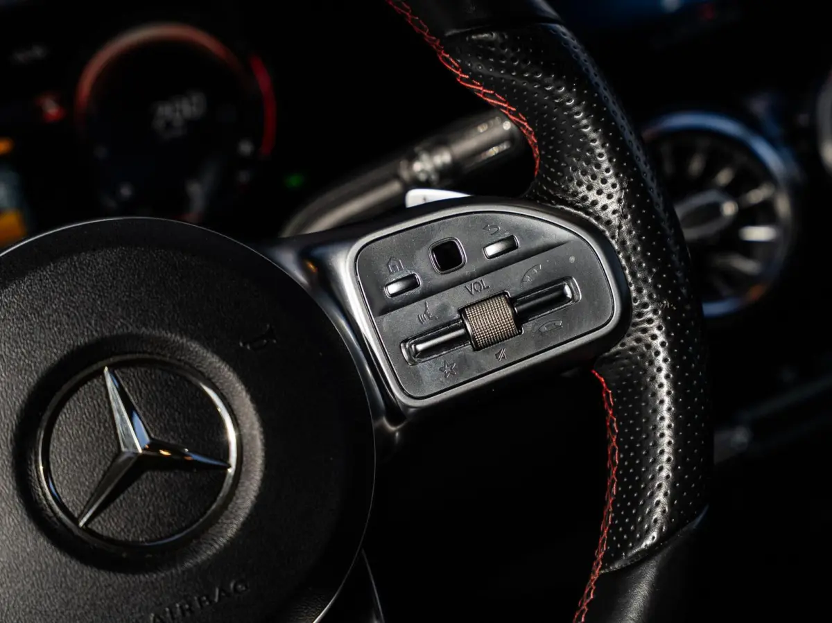250 4MATIC AMG Line|PANO|SFEER.|CAM|20''