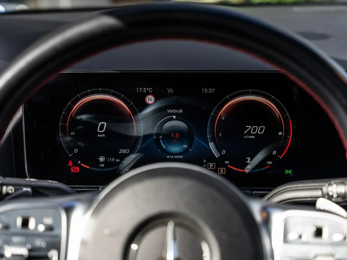 250 4MATIC AMG Line|PANO|SFEER.|CAM|20''