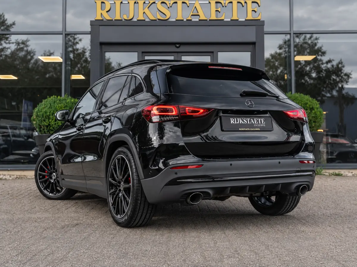 250 4MATIC AMG Line|PANO|SFEER.|CAM|20''