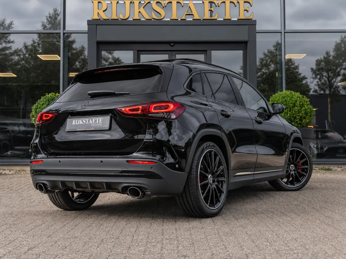 250 4MATIC AMG Line|PANO|SFEER.|CAM|20''