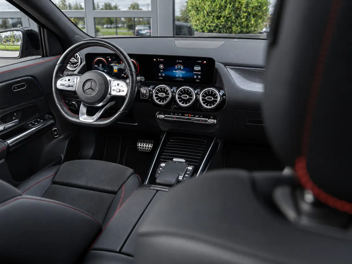 250 4MATIC AMG Line|PANO|SFEER.|CAM|20''
