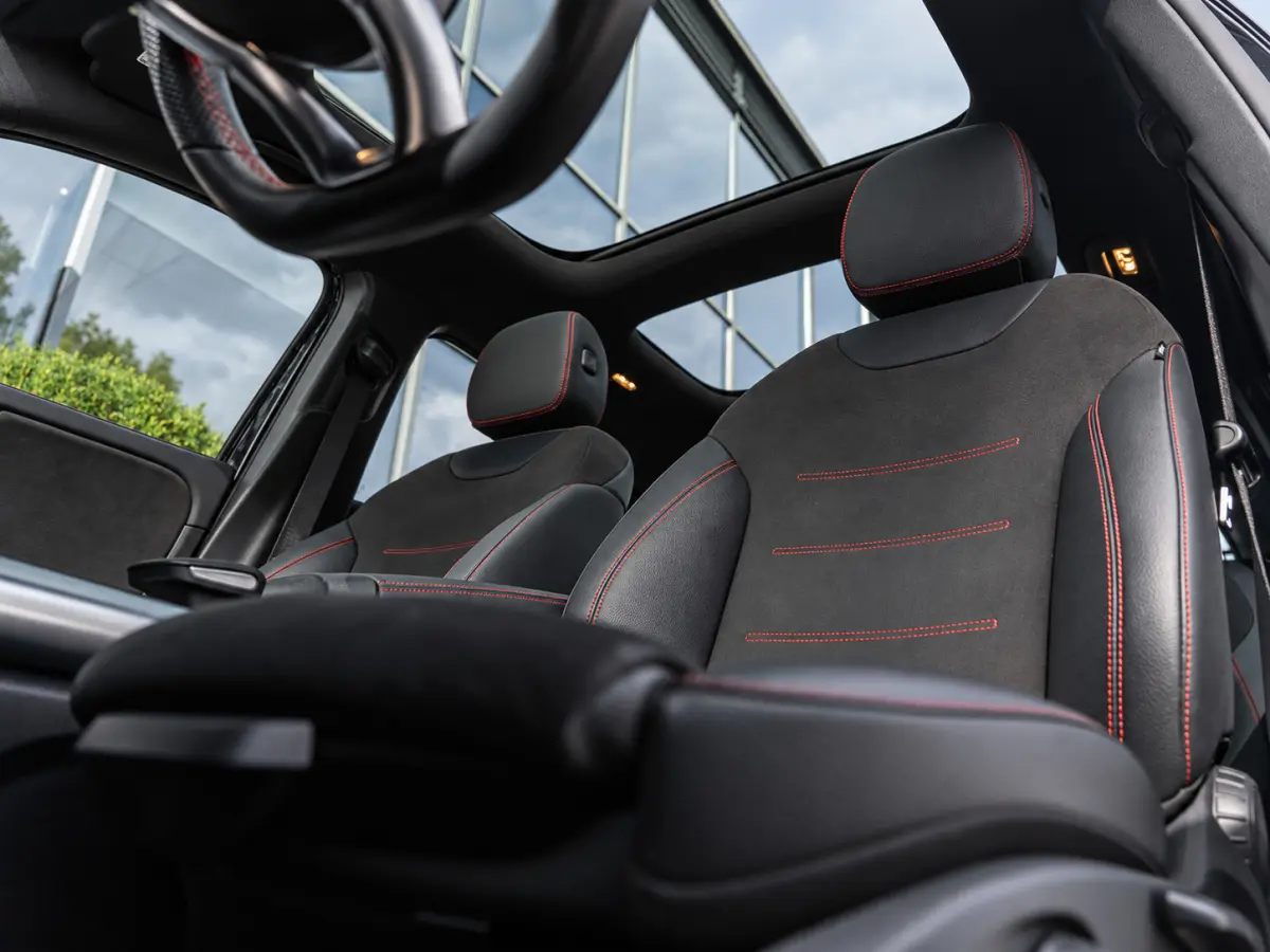 250 4MATIC AMG Line|PANO|SFEER.|CAM|20''